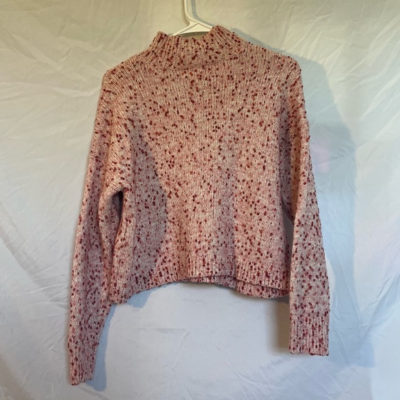 Pink Turtle Neck - Picture 3 of 3